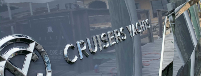 Boat hull wax, compartment cleaning, vinyl treathment, polish